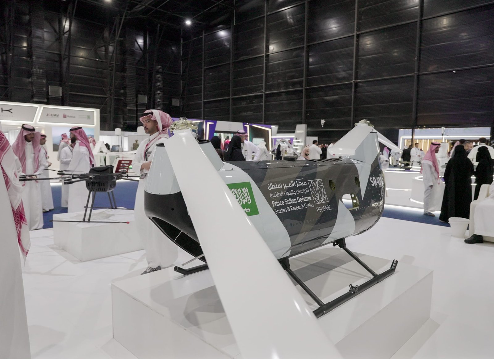 جانب من فعاليات المعرض السعودي للدرون 2025 ومشاركة الخبراء