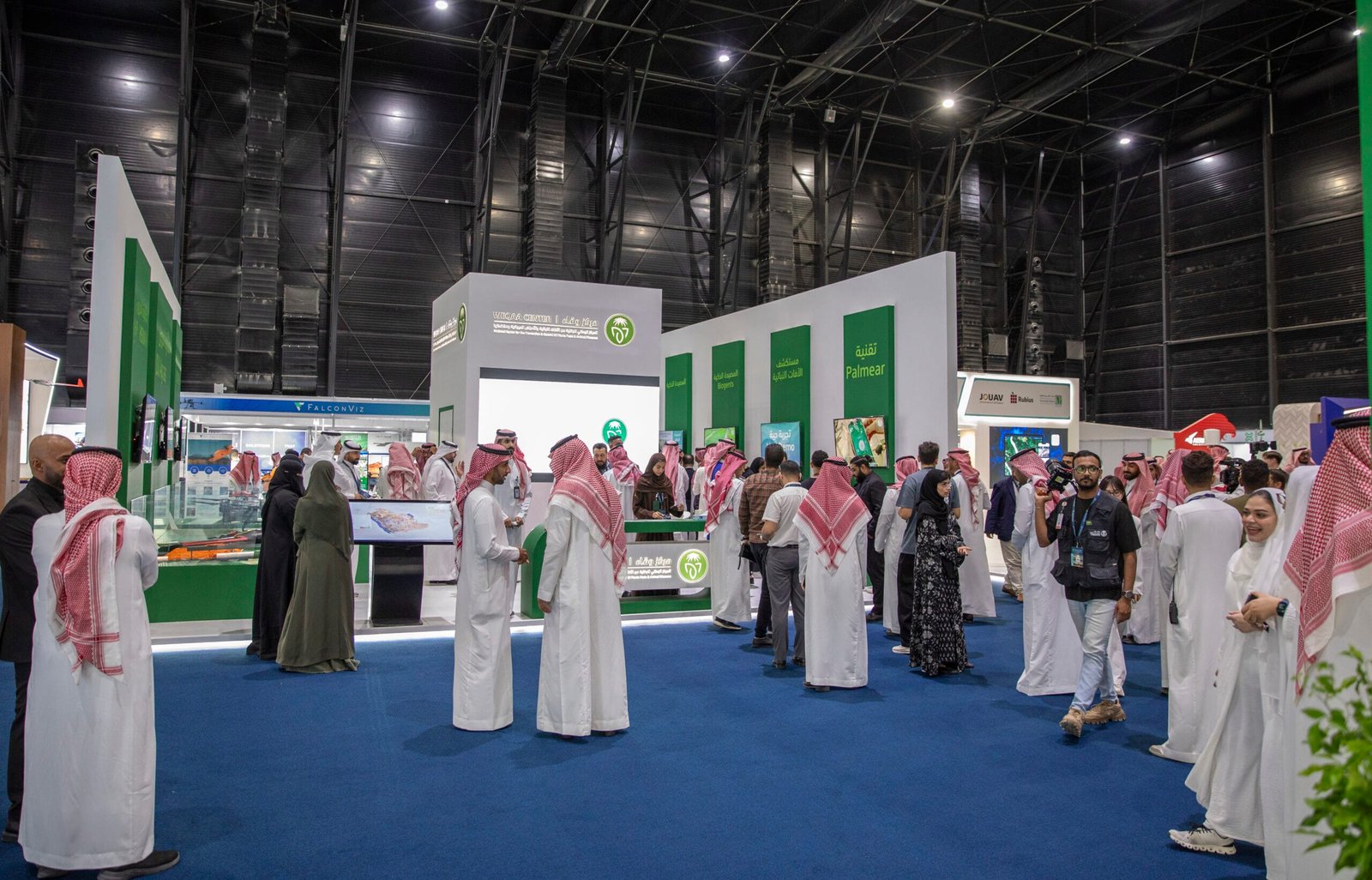 زوار المعرض السعودي للدرون 2025